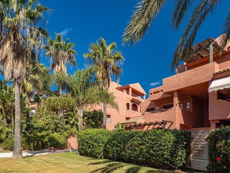 شقة Penthouse Majestic Costa Golf كاساريس المظهر الخارجي الصورة