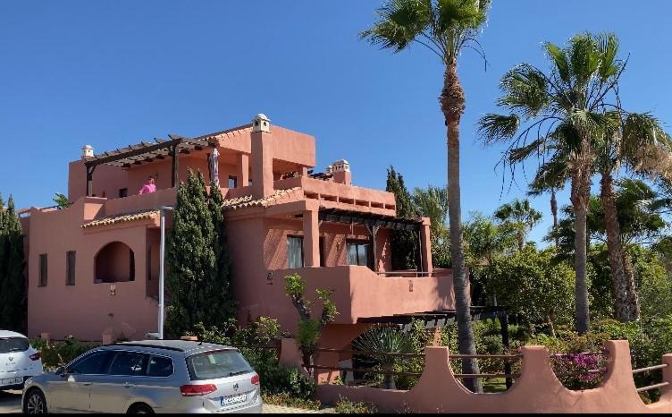 شقة Penthouse Majestic Costa Golf كاساريس المظهر الخارجي الصورة